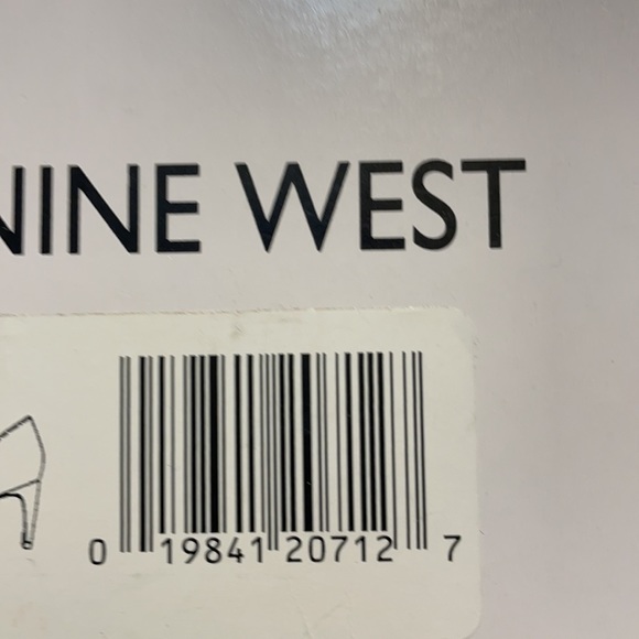 Nine West Patten Leather Heels - Picture 4 of 6